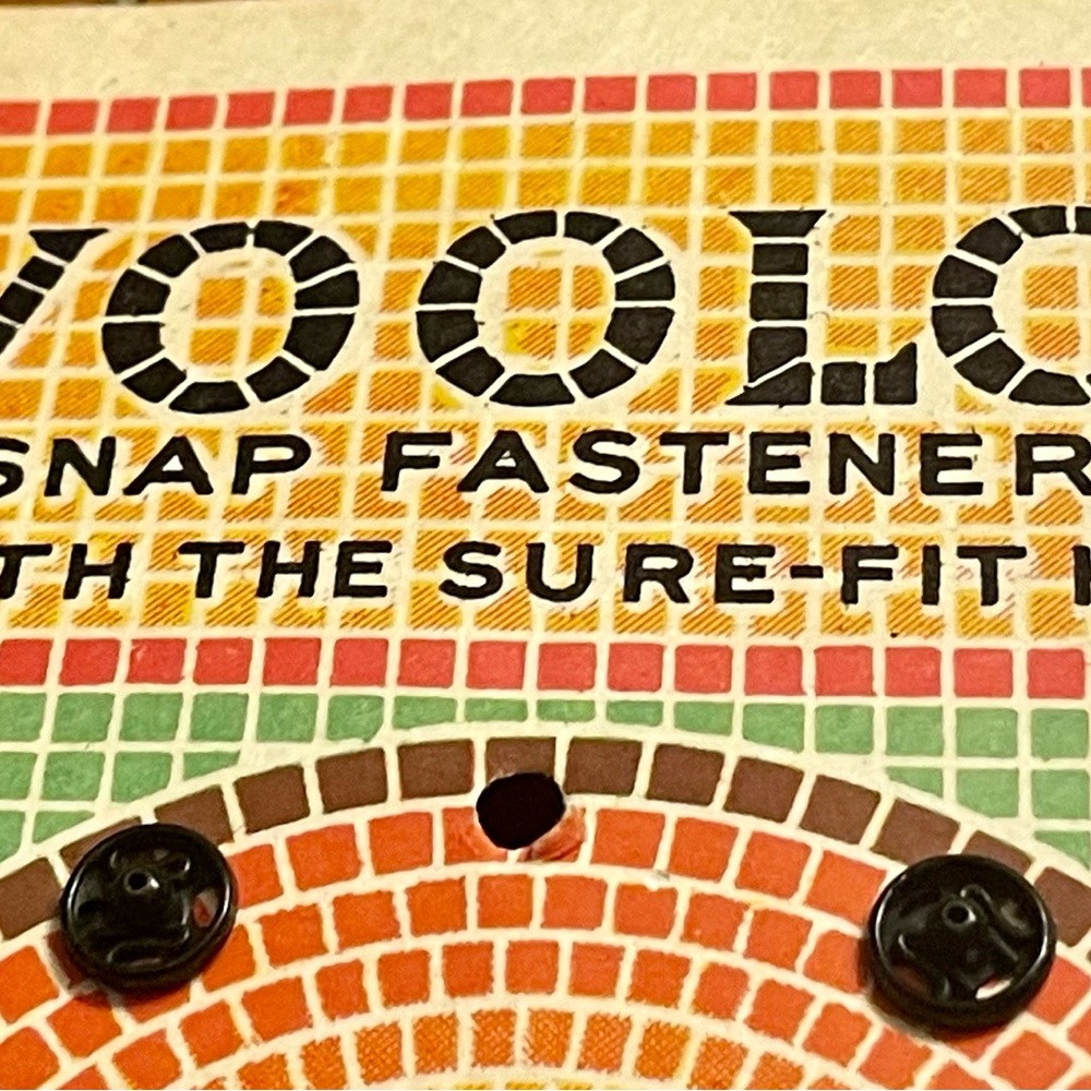 Woolco Snap Fasteners -New - Picture 2 of 3